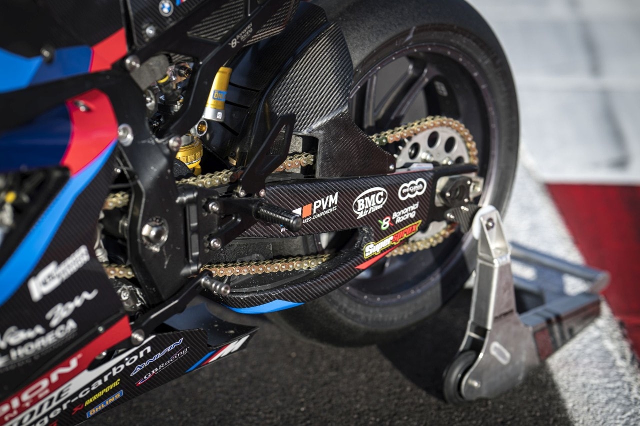 DueruoteTG #238 - Abbiamo guidato in pista la BMW che corre in SBK! 